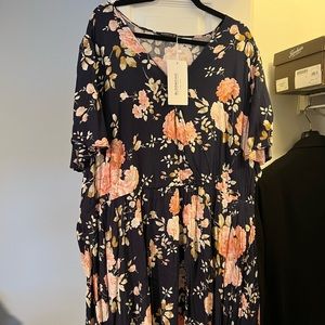 NWT BloomChic navy floral maxi dress flutter sleeve size US 28